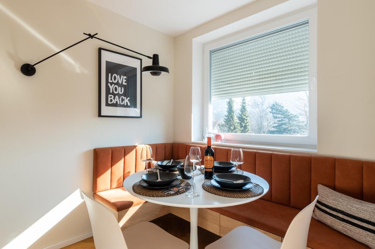 Canopy Apartment Любляна Екстериор снимка